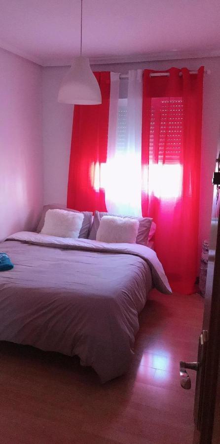Apartamento De 3 Dormitorios Por Entrevias 마드리드 외부 사진